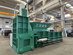 Three-Way Balers 三方向打包机